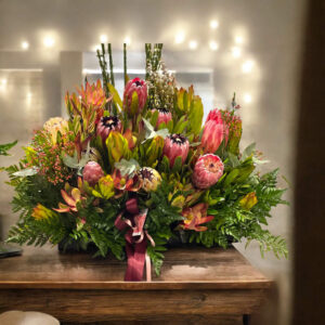 WILD WHISPERS LUXURY LARGE NATIVE ARRANGMENT